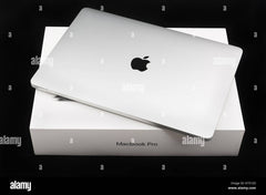 💻 🍎 Apple MacBook Pro 2017 – 14" Retina Display | Power Meets Elegance 💻✨